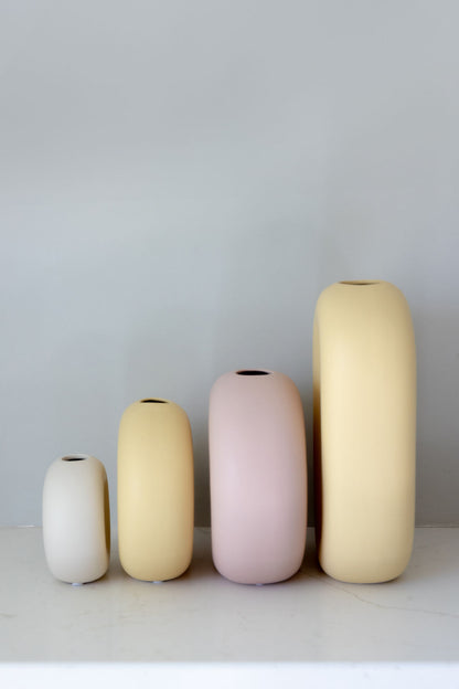 Circular Vase Collection