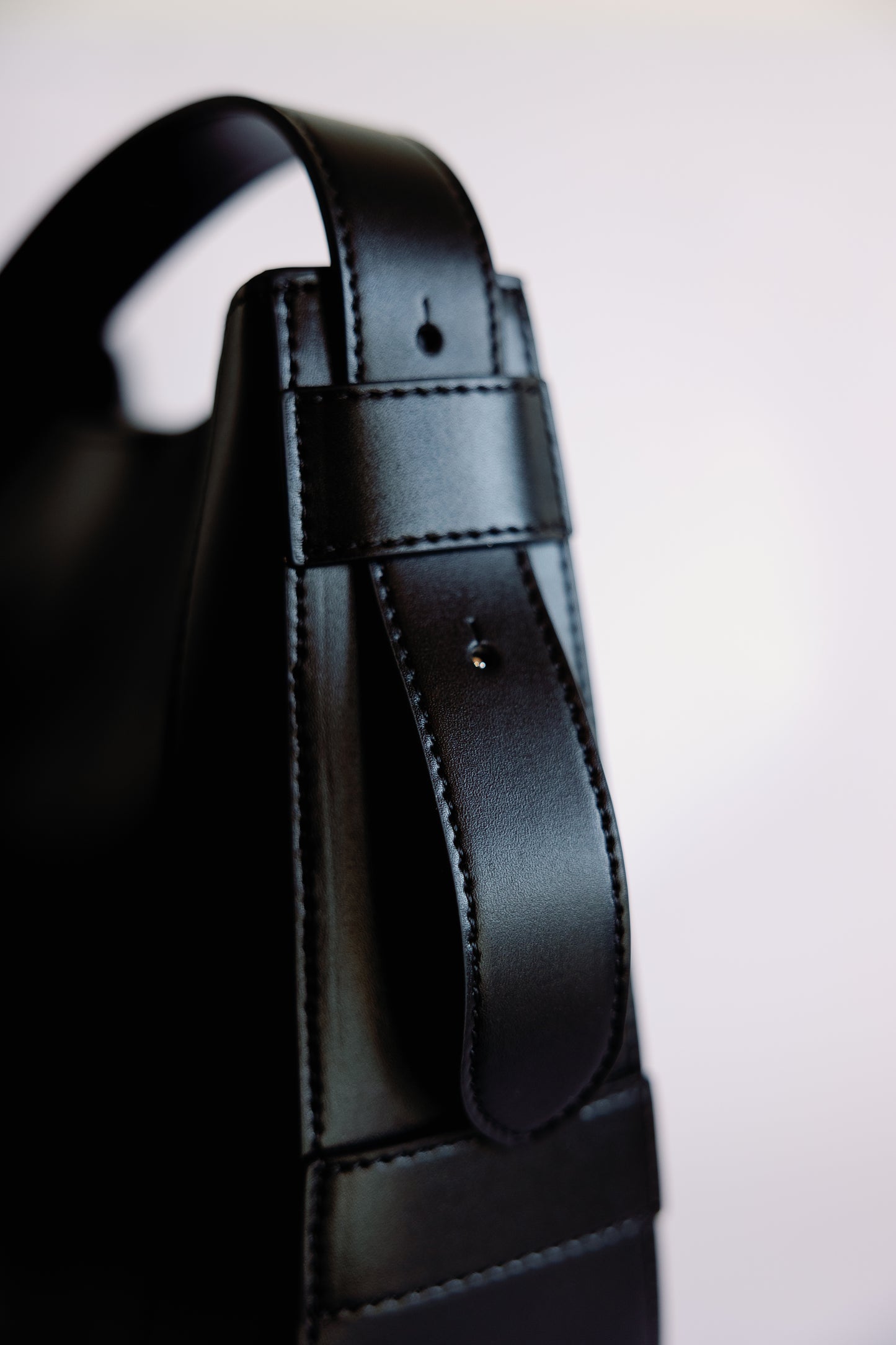 The Curved Saddle Bag