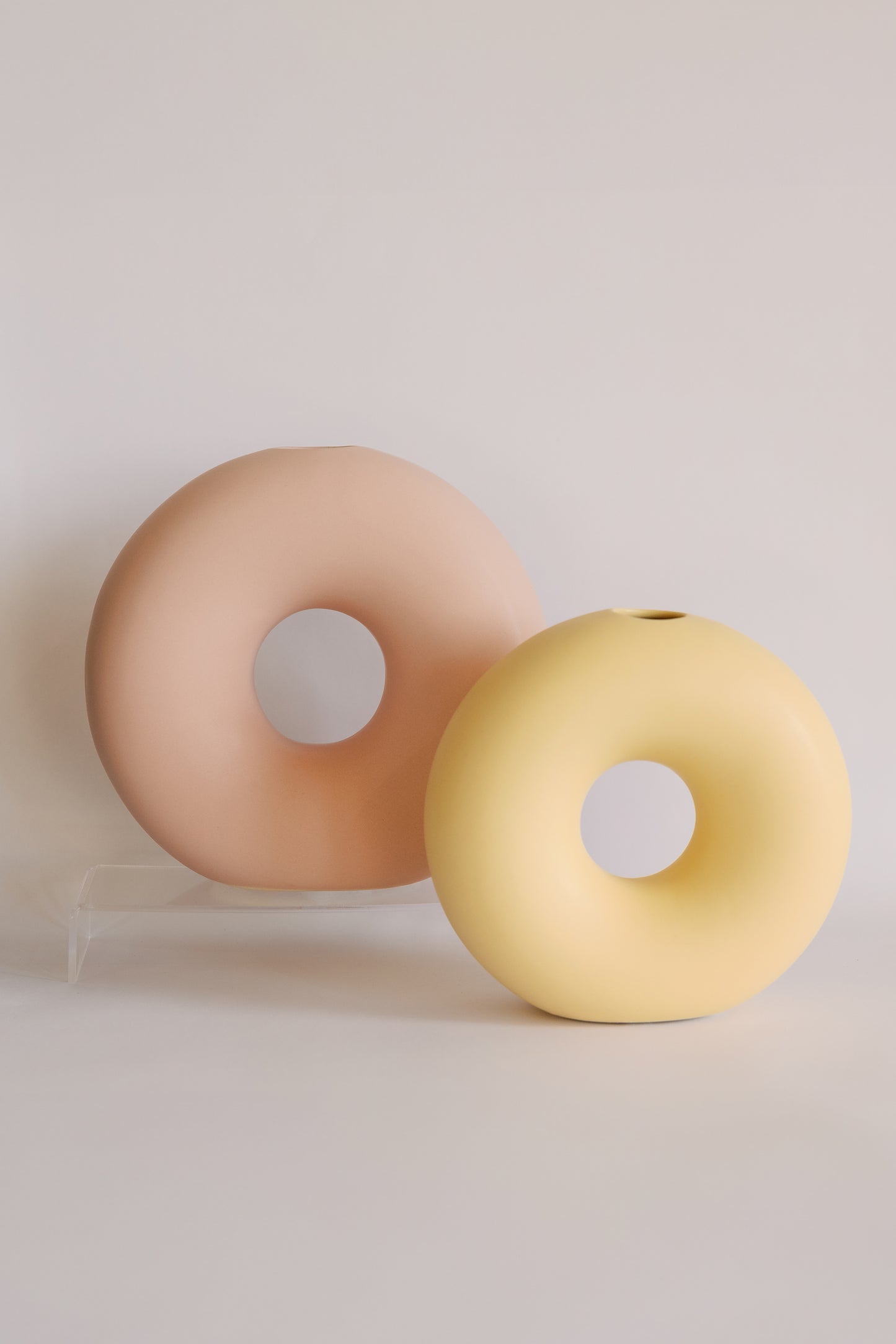 Medium Donut Vase